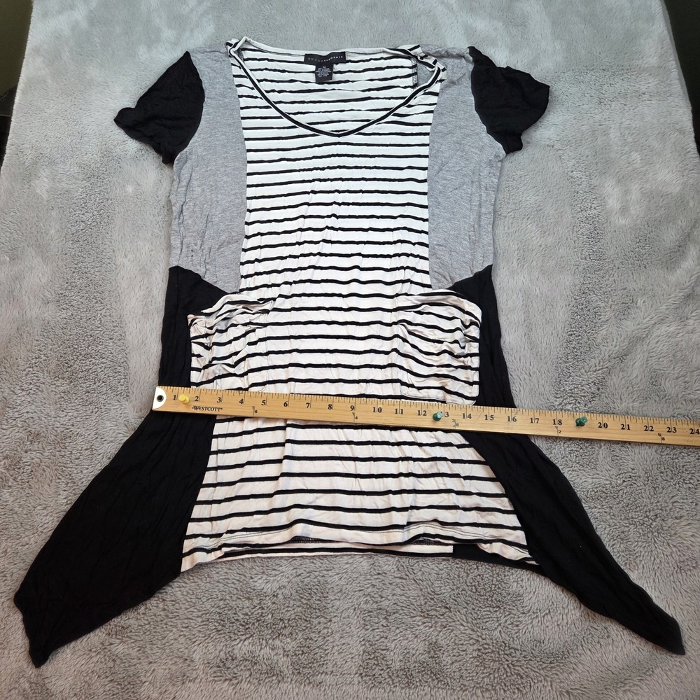 Grace‎ Elements Tunic Womens M Colorblock Striped Sharkbite Hem Black Gray